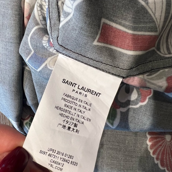 Men’s Yves Saint Laurent YSL button down shirt, size Medium (US 40) - Picture 4 of 4